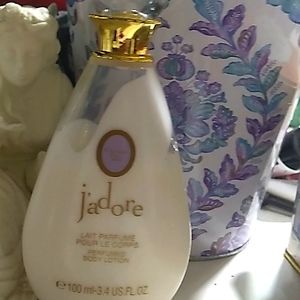 Vintage j'adore body lotion